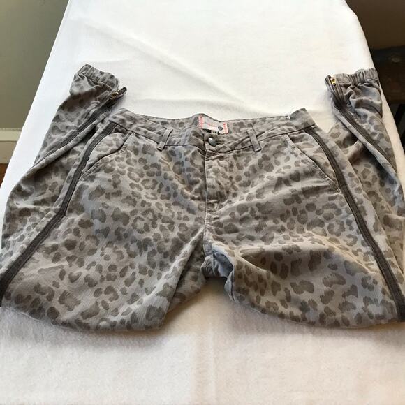 Sundry light grey wash leopard print cotton twill joggers 24 ankle tapered zip - Picture 8 of 8